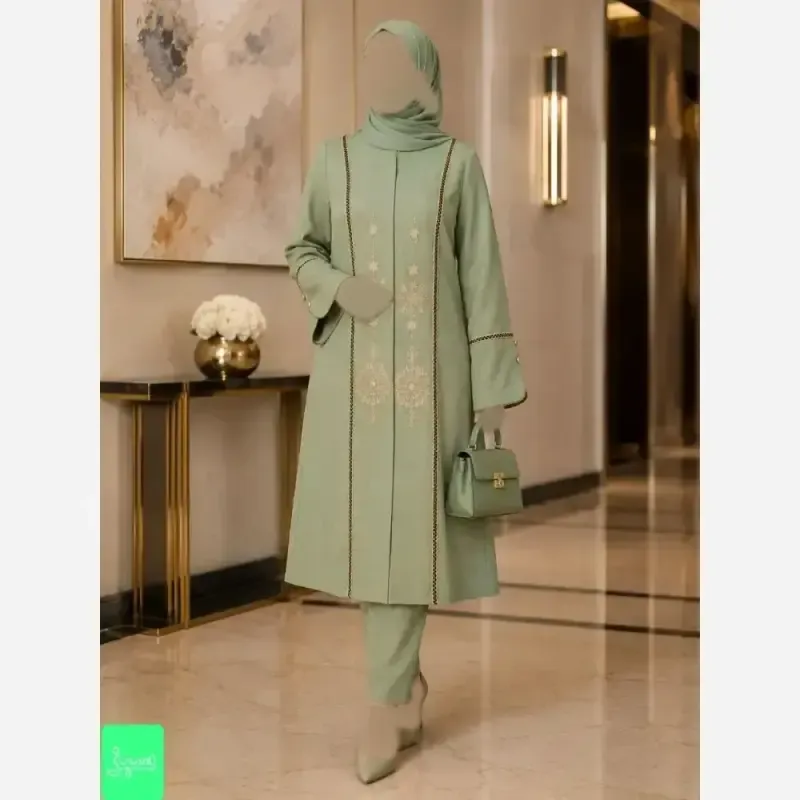 مانتو زنانه مدل آوا جنس شانتون اسلپ گلدوزی شده قد 107 سانت